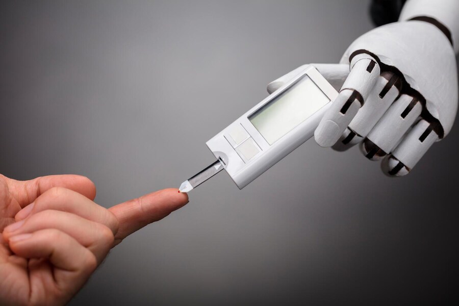 robot_checking_patients_sugar_level