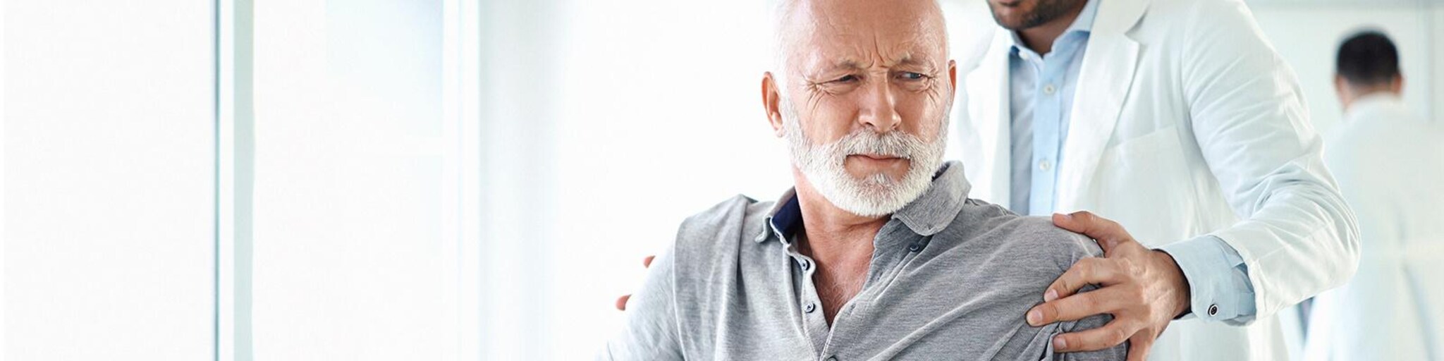 Mann in therapeutischer Behandlung